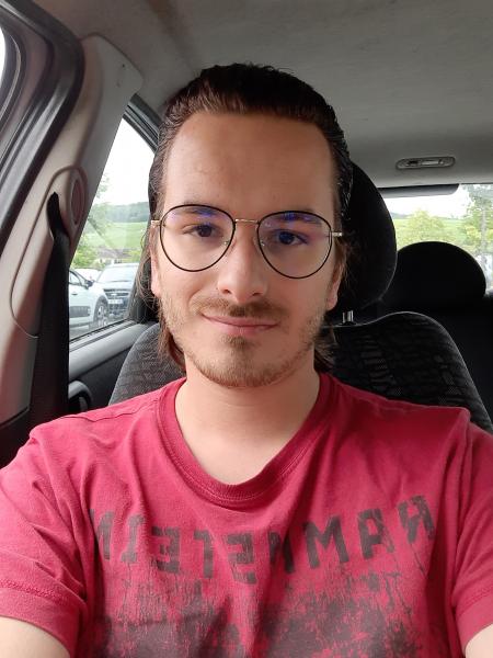 Léo